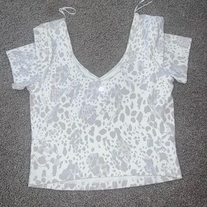 Lululemon Align cheetah print cropped t shirt